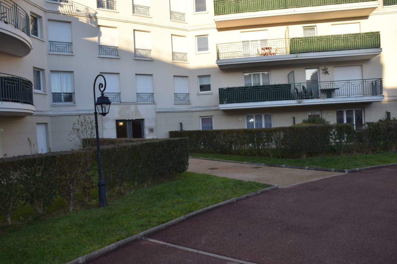Appartement Avec Rez De Jardin A Disneyland Montévrain Exterior foto