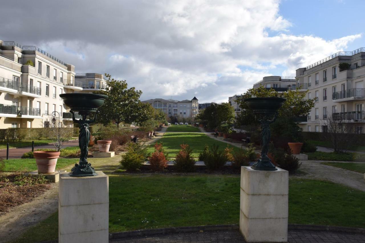 Appartement Avec Rez De Jardin A Disneyland Montévrain Exterior foto